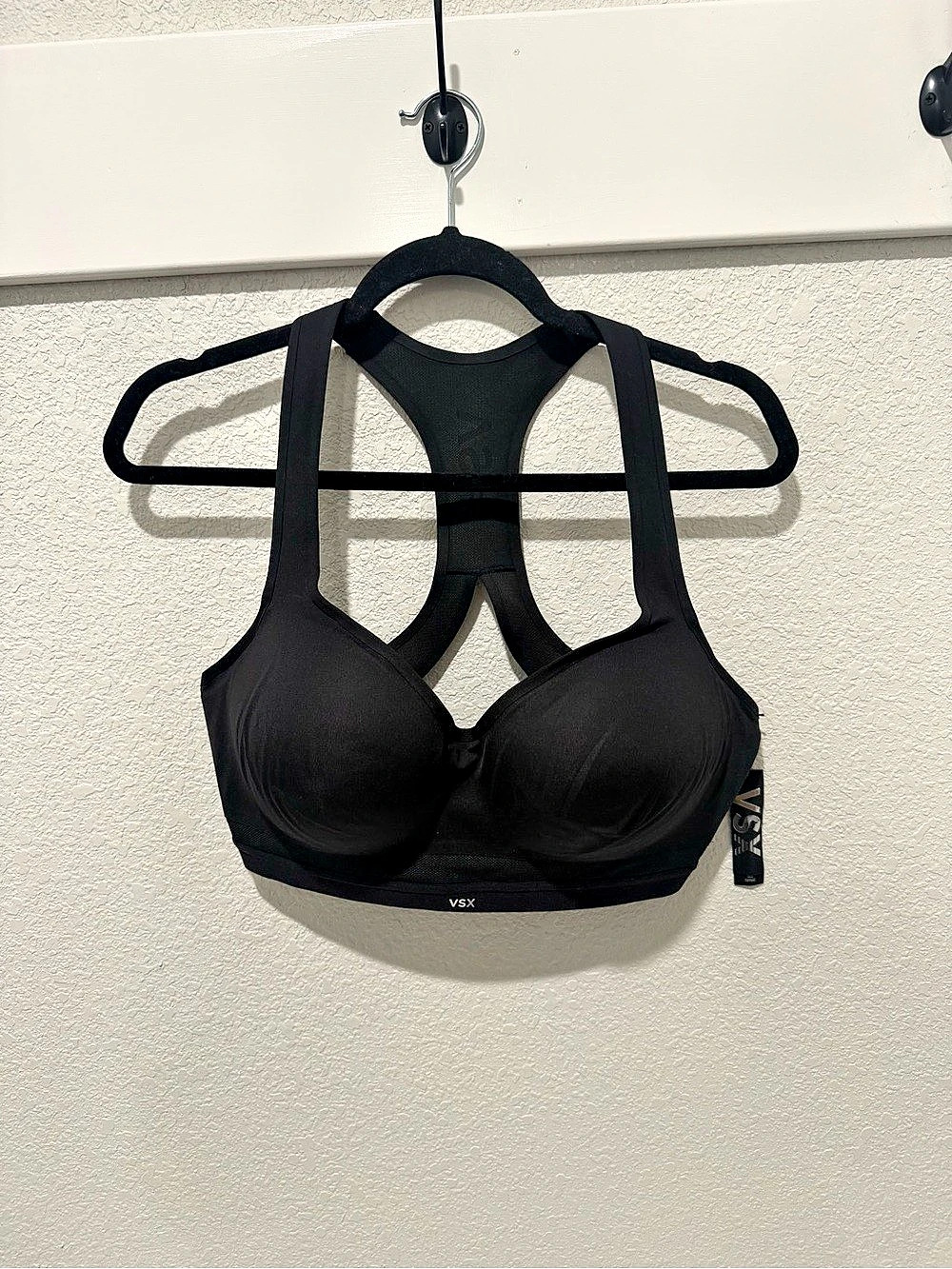 VSX Sports Bra Black Size 36DD/DDD NWT